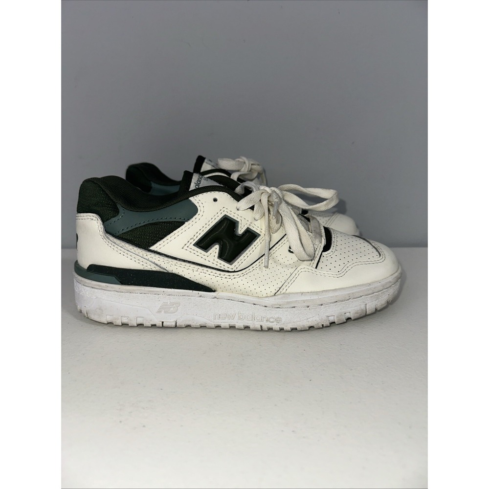 Size 8 - New Balance 550 Sea Salt Kombu‎ Women